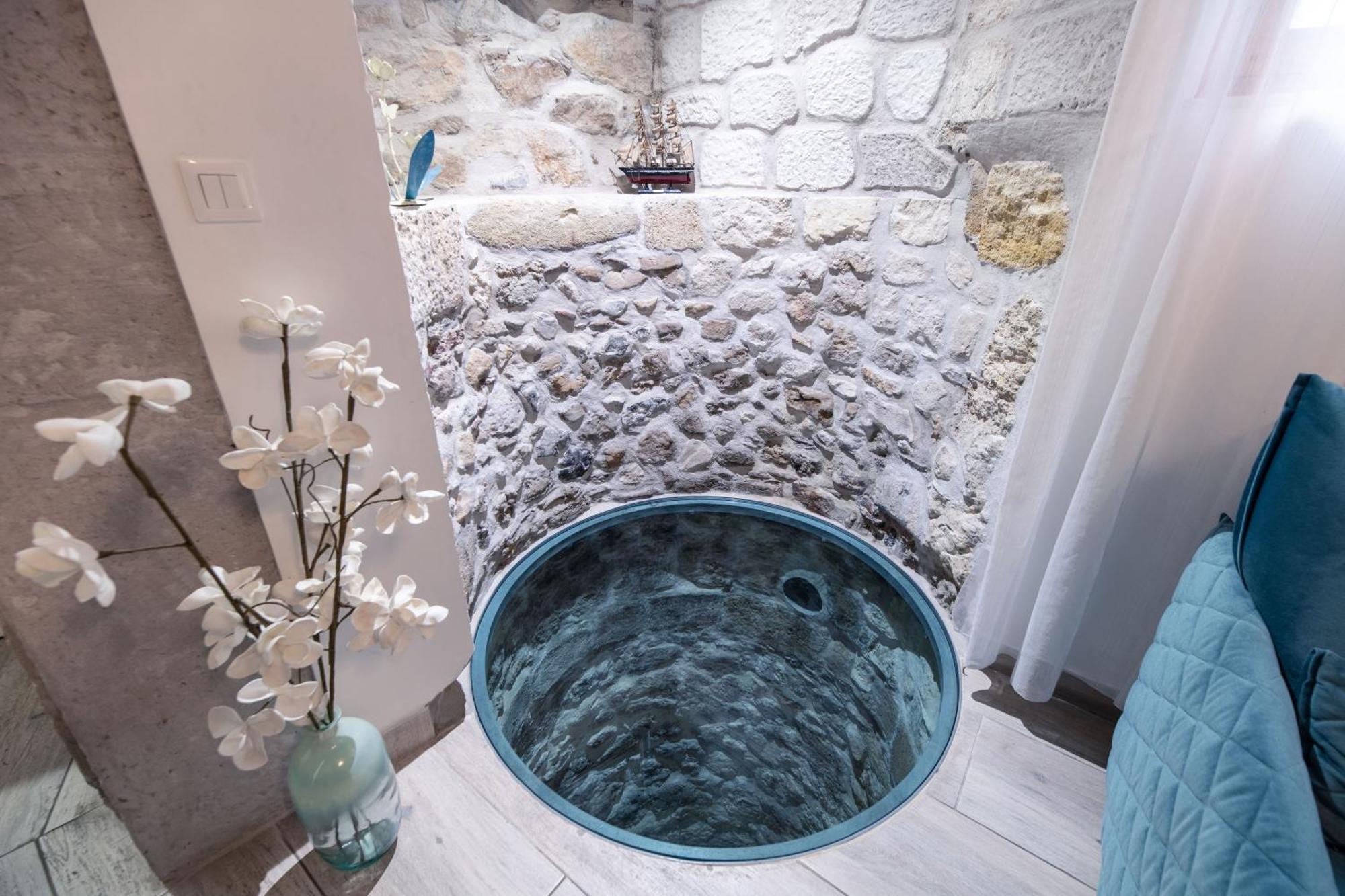 Couvent Des Carmes Hotel Narbonne Exterior photo